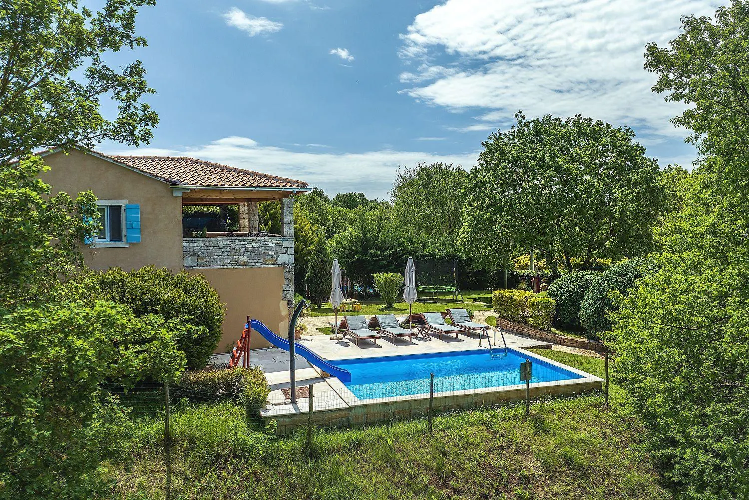 Sonnige Villa Mit Privatem Pool, Wlan, Klima, Garten Und Grill Gradisce  Vakantiehuis